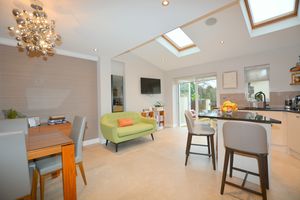 Photo 11- click for photo gallery